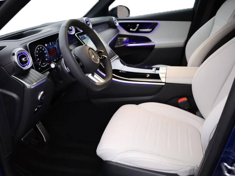 Mercedes Benz GLC 350e 4MATIC SUV Mercedes Benz GLC 350e 4MATIC SUV